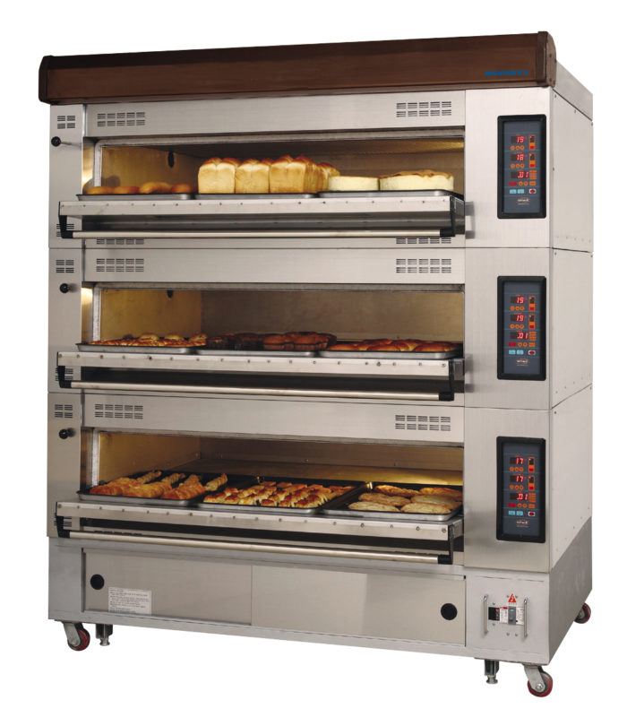 Turbo Air RBDO-23 RB Series 50" Electric Deck Oven, Triple Deck